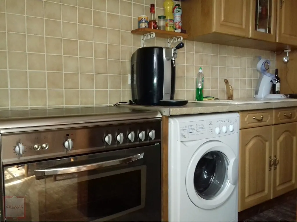 MAISON DE VILLAGE TOUS COMMERCES