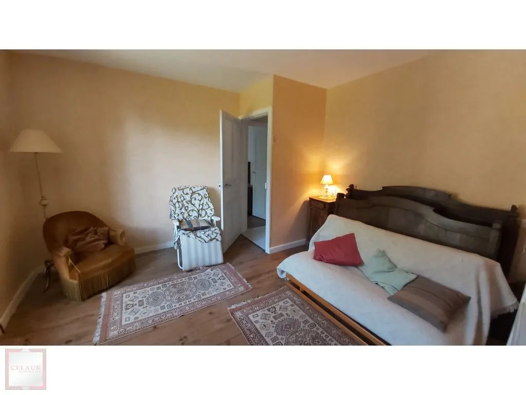 SYMPATHIQUE CORPS DE FERME