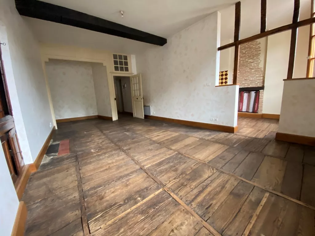 BEL APPARTEMENT T2 AU COEUR DU TRECH