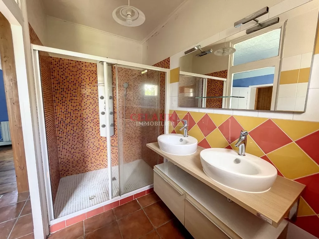 Maison Vayrac Centre avec petite cour