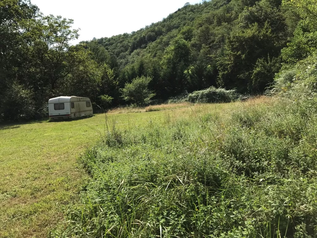 Joli terrain constructible au bord de la Dordogne