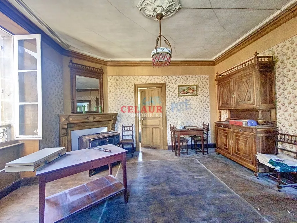 MAISON DE CARACT&Egrave;RE &Agrave; R&Eacute;NOVER