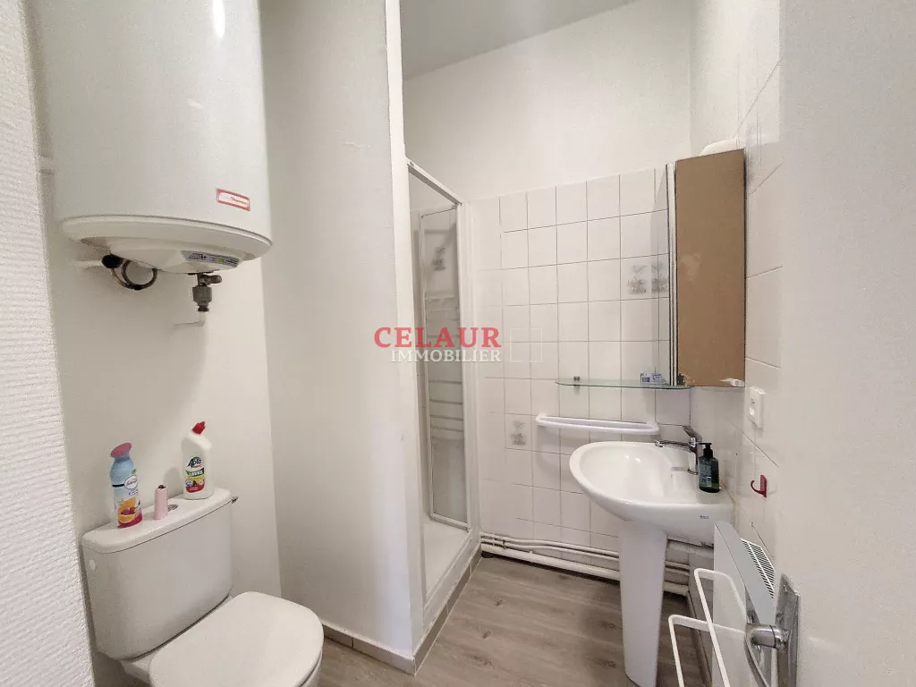 Joli T2 meubl&eacute;