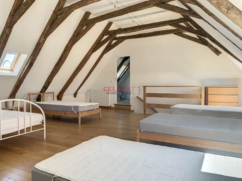 Propri&eacute;t&eacute; de caract&egrave;re