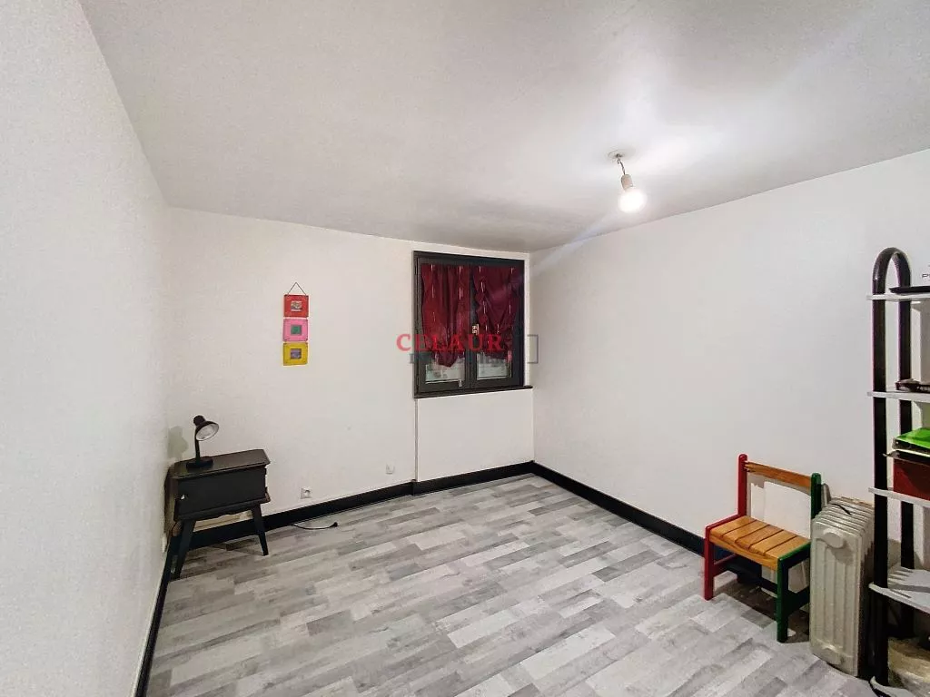 MAISON DE CARACTERE AVEC 5 CHAMBRES 10 MN DE BEAULIEU