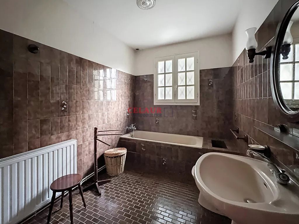 MAISON SPACIEUSE AVEC VUE IMPRENABLE