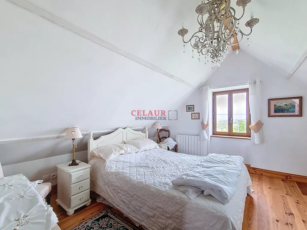 maison de caract&egrave;re avec vue imprenable sur la vall&eacute;e de la Dordogne