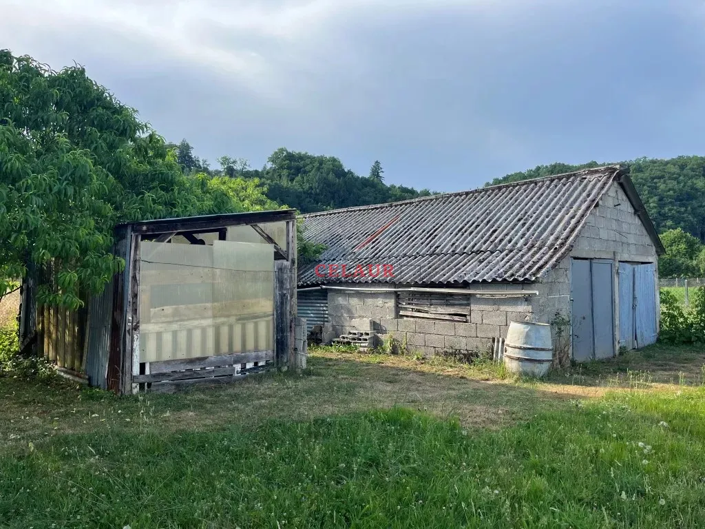 BEAU TERRAIN CONSTRUCTIBLE PROCHE DU CENTRE D'ARGENTAT