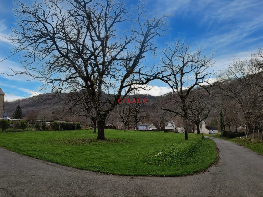 Charmant terrain proche d'Argentat