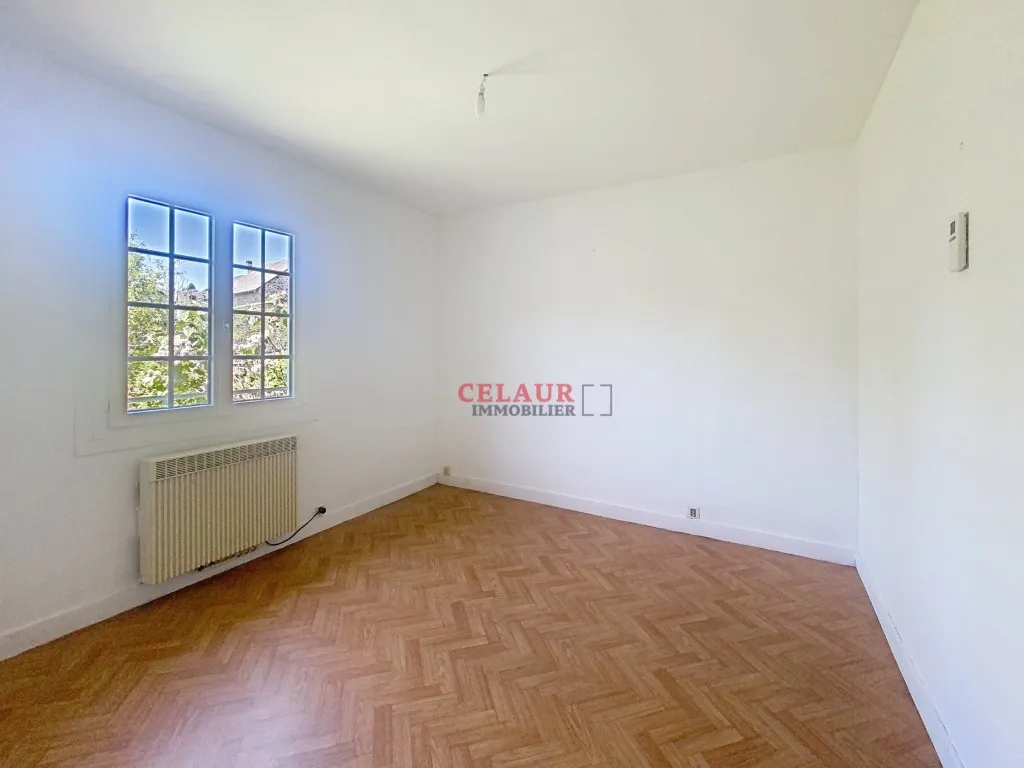 PLAIN-PIED &agrave; r&eacute;nover