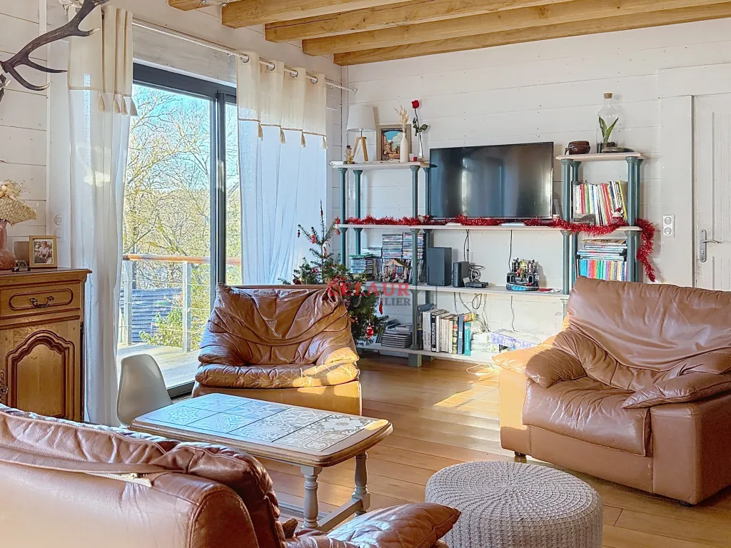 CHALET AU BORD DU LAC