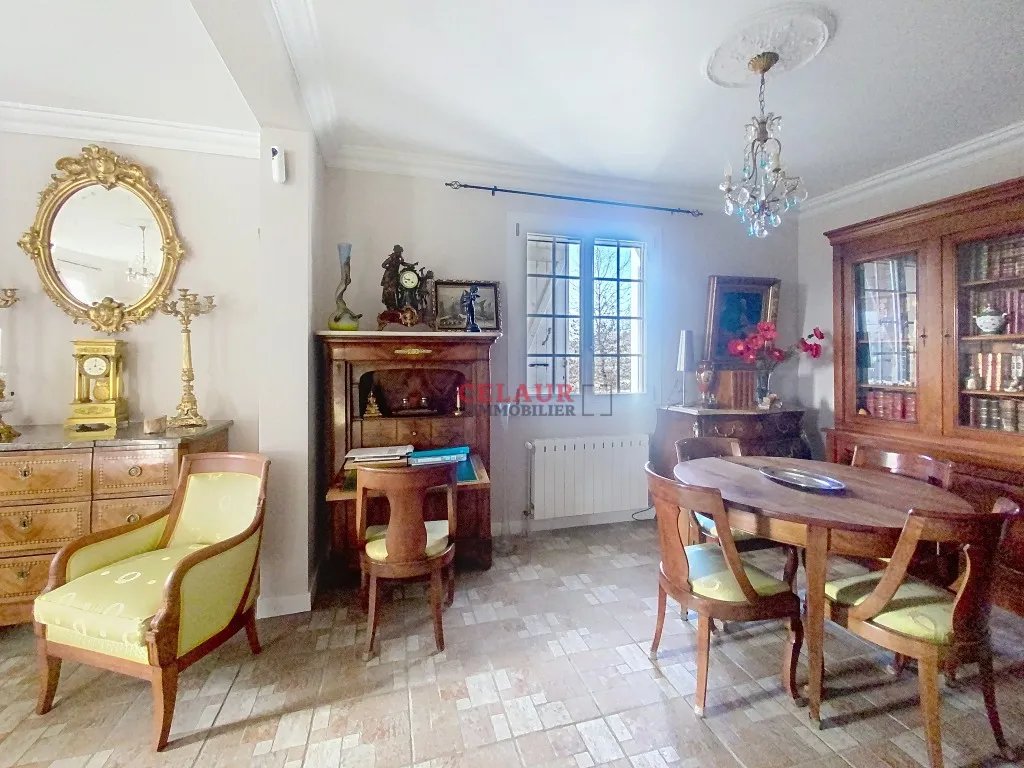 SOLIDE MAISON FAMILIALE