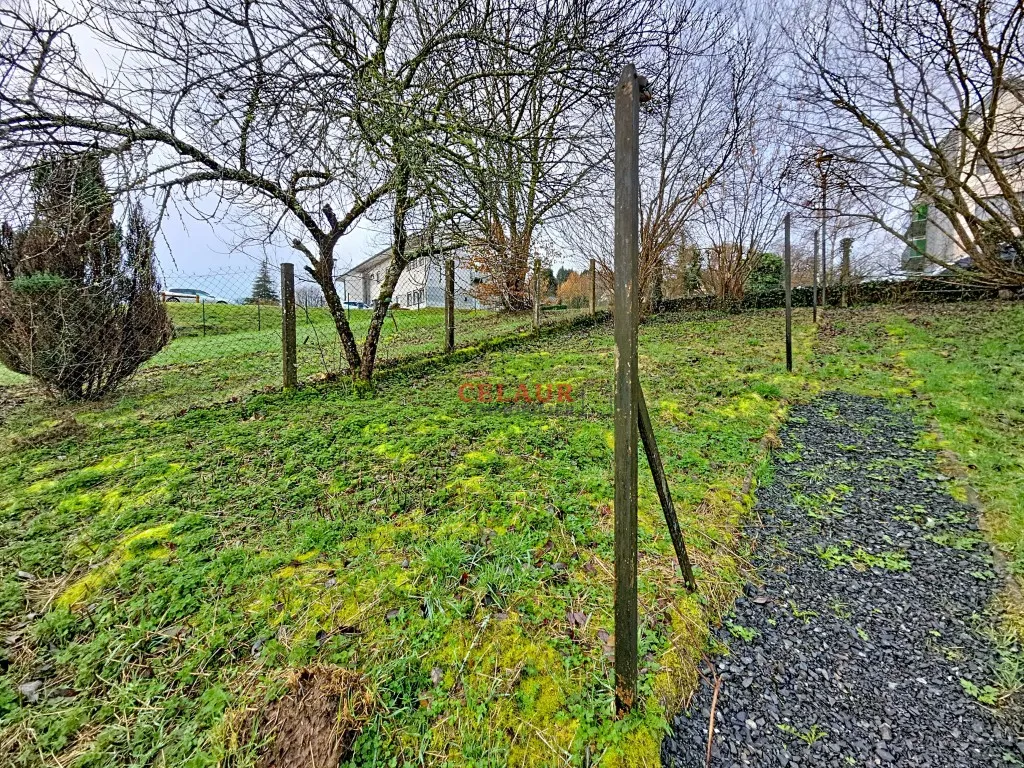 MAISON &Agrave; UZERCHE