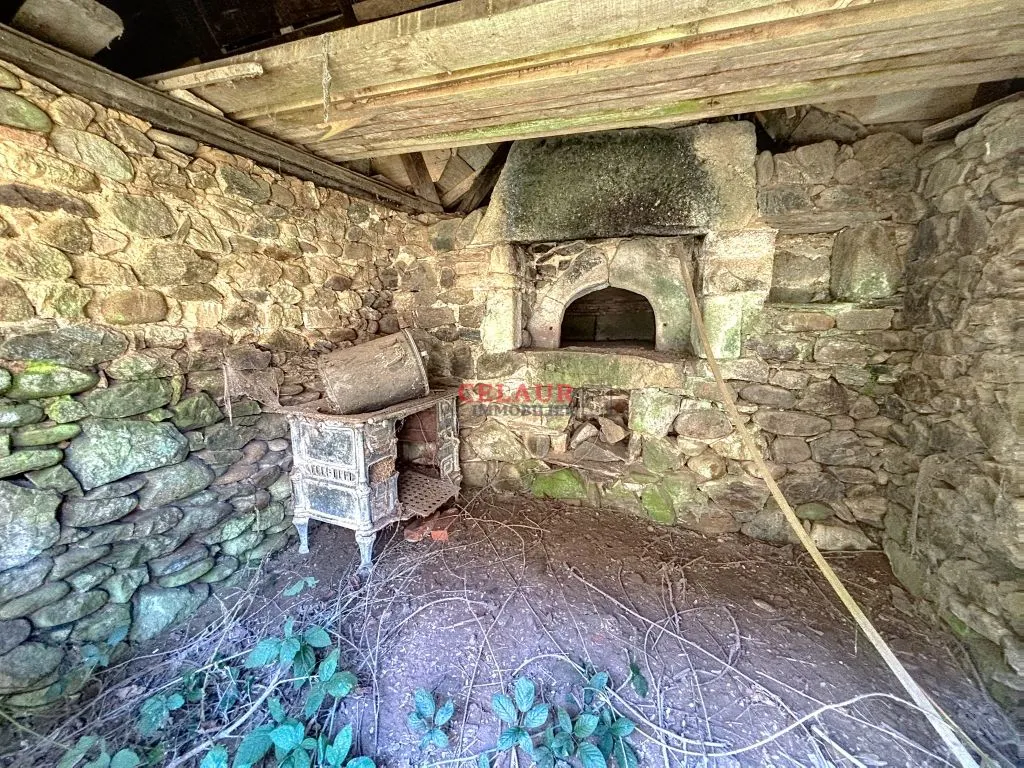 CORPS DE FERME SUR 9 HA VALLEE DORDOGNE