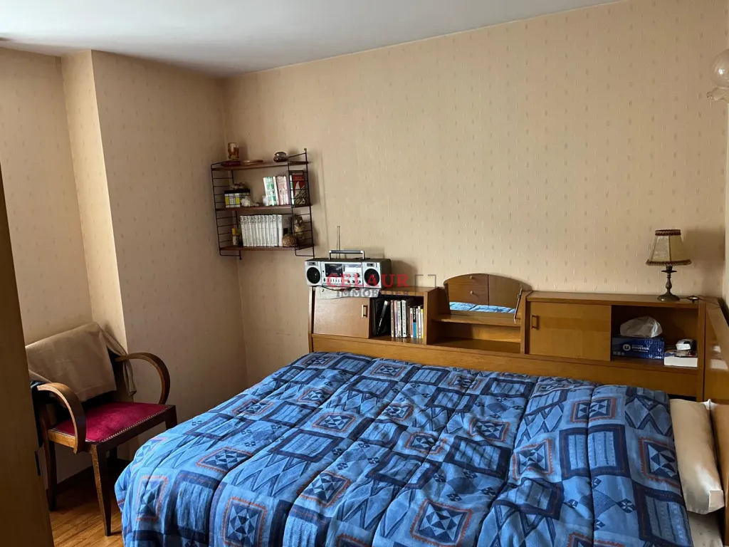 Maison avec garage et jardin proche d'ARGENTAT