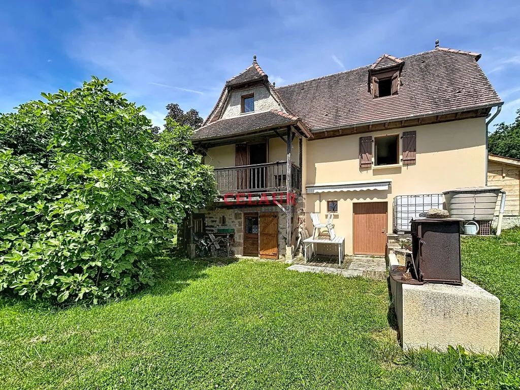 CABANE DE VIGNE BELLE VUE AUTONOMIE ELECTRIQUE SUR 1389 M&sup2;