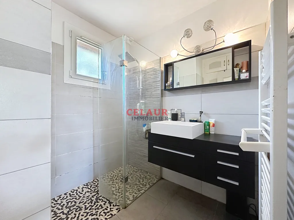 MAISON DE PLAIN PIED A SEILHAC