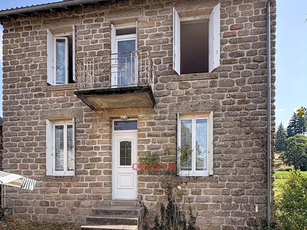 Maison en plein centre bourg