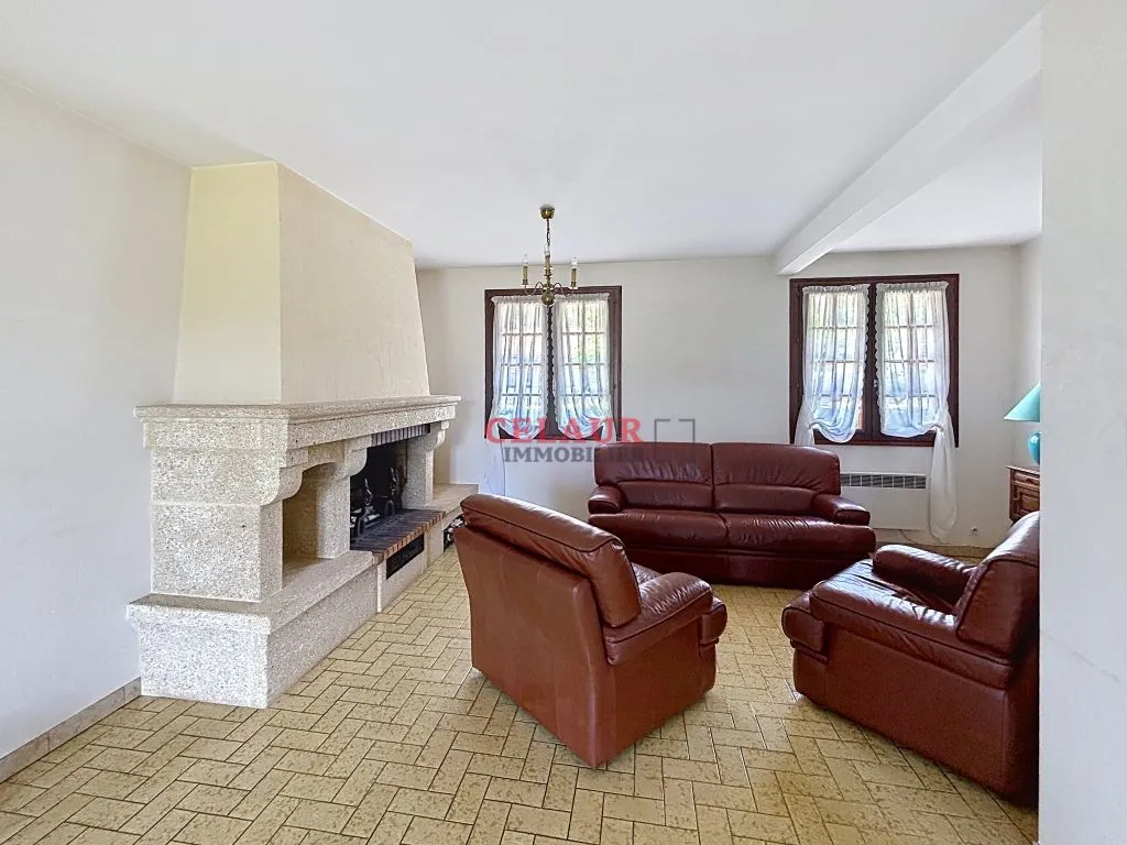 MAISON SUR SOUS-SOL SUR 1500 M&sup2; DE JARDIN A 5 MN DES COMMERCES